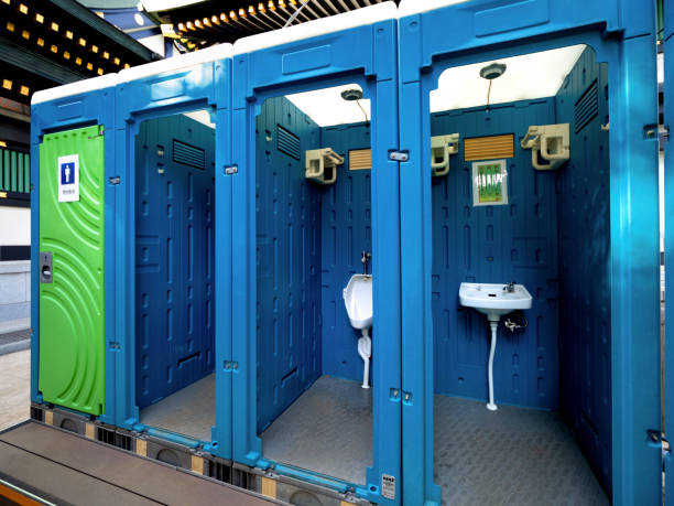 Porta potty delivery and setup in Everett, WA